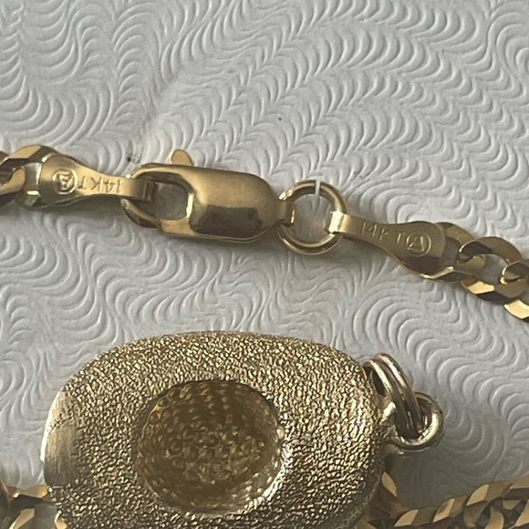 **+For Pablo only **** Italy 14k Gold curb link Bracelet with Sombrero Charm - Picture 7 of 14